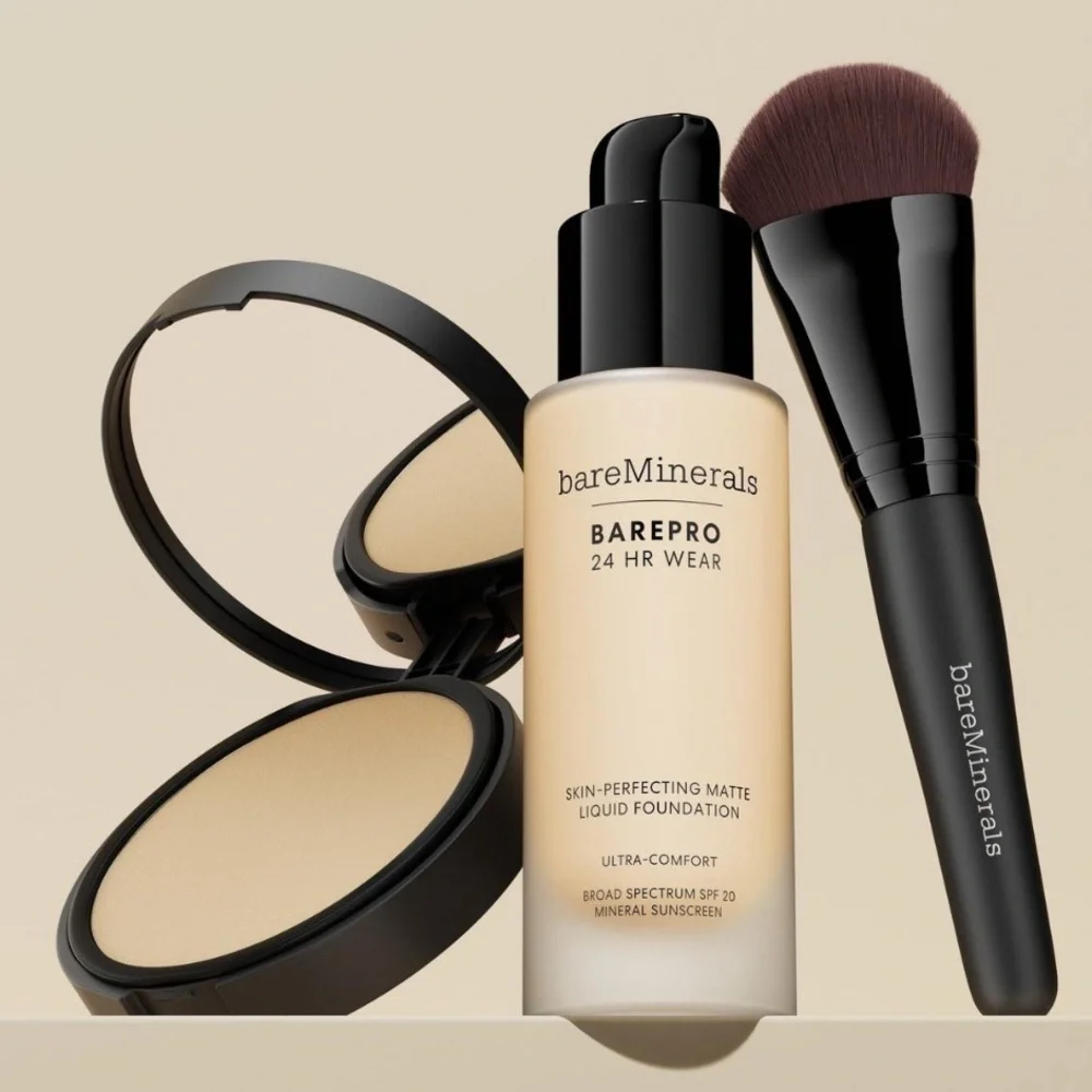 bareMinerals | Luxe Performance Brush, NWT